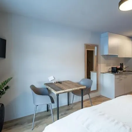 Hotel 54